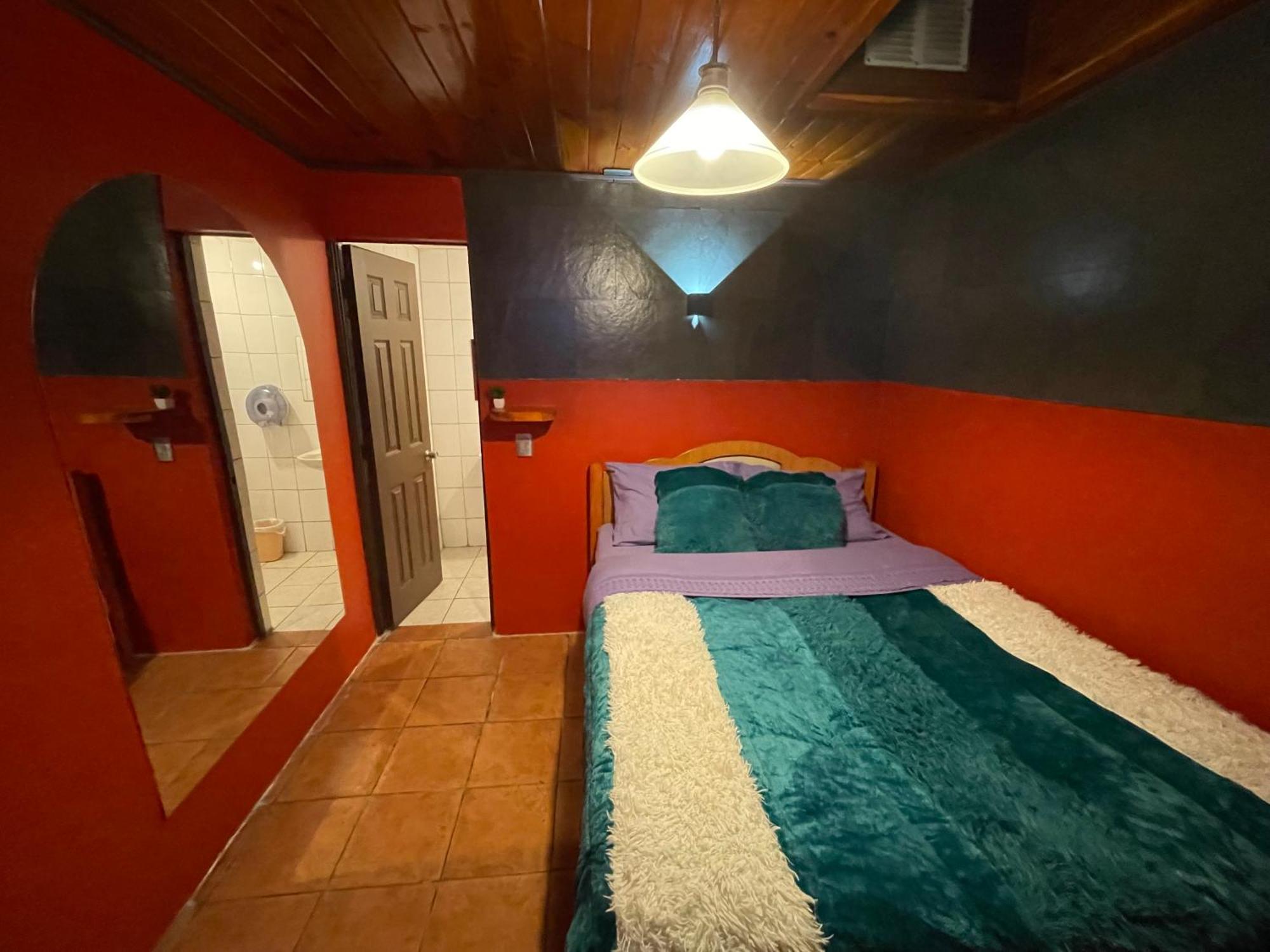 Residencial Don Santiago Bed and Breakfast Talca  Buitenkant foto