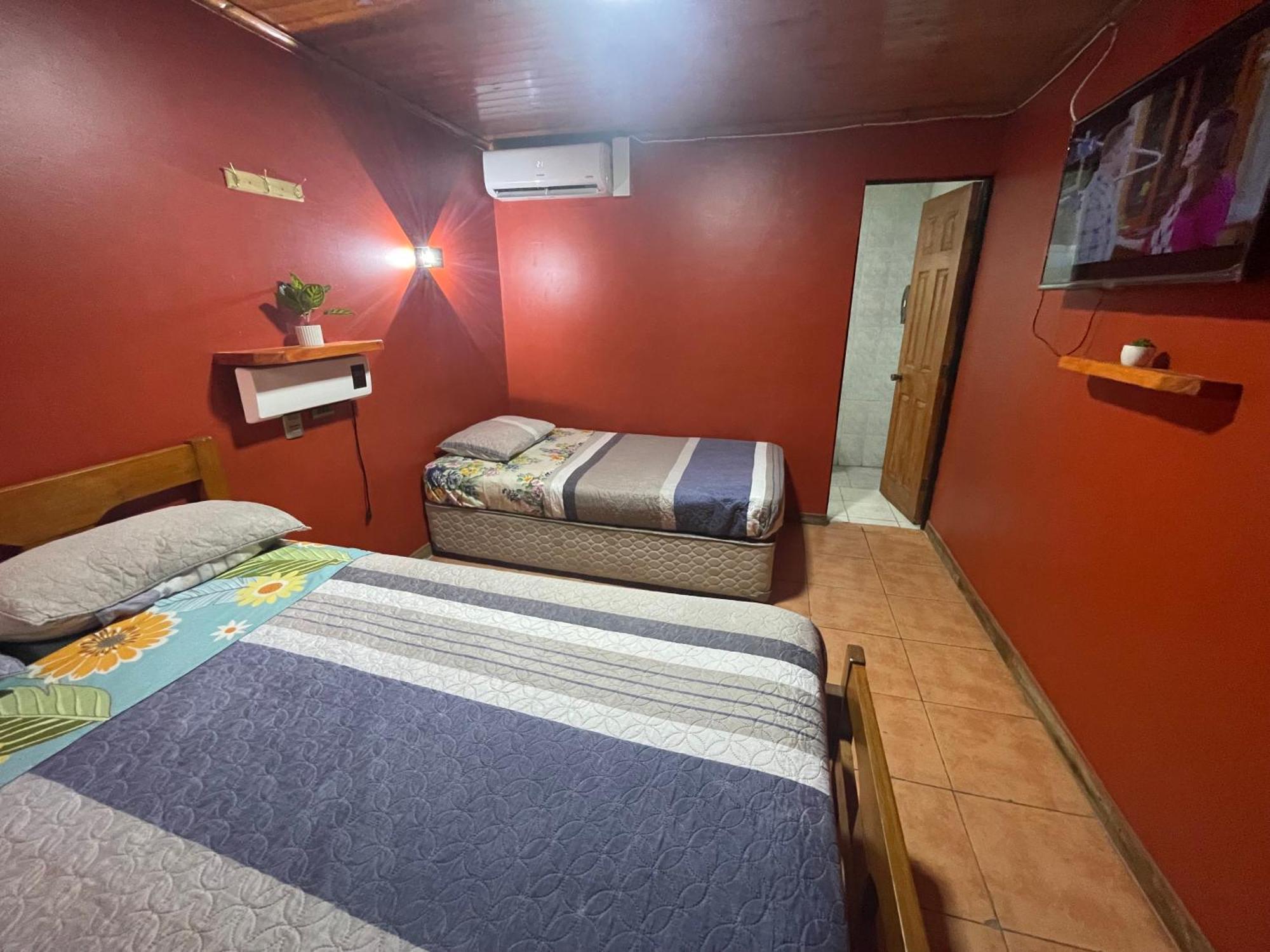Residencial Don Santiago Bed and Breakfast Talca  Buitenkant foto