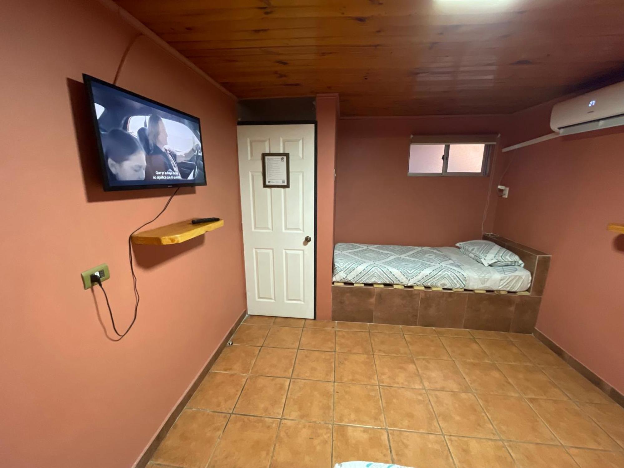 Residencial Don Santiago Bed and Breakfast Talca  Buitenkant foto